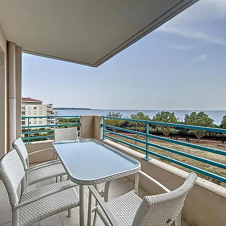 Les Pins Bleus Appartement