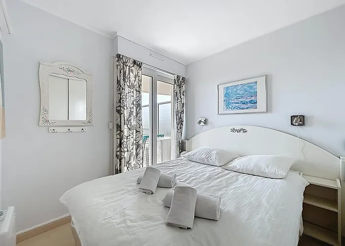 Les Pins Bleus Appartement