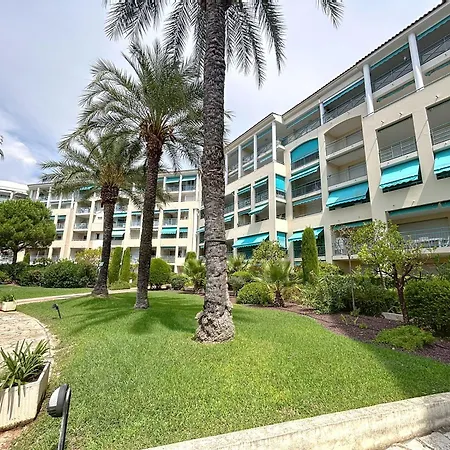 Apartment Les Pins Bleus
