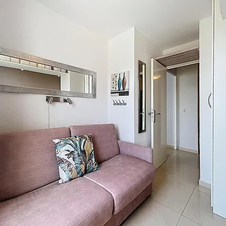 Les Pins Bleus Apartment